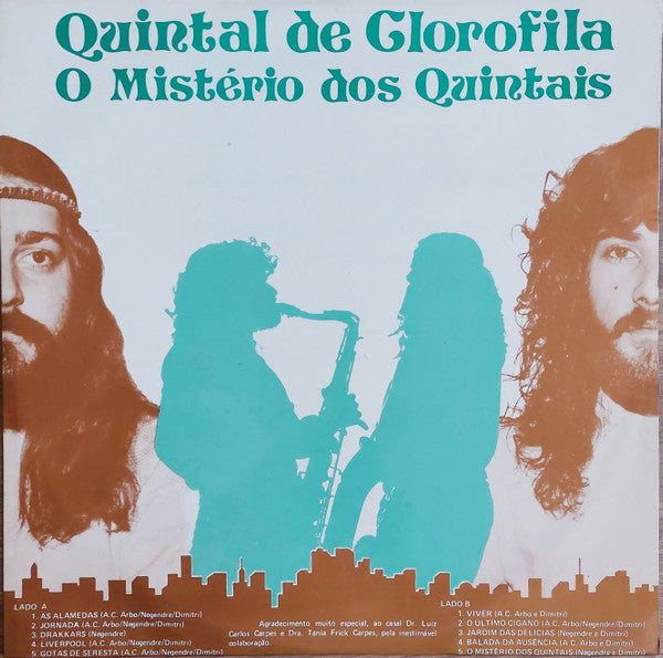 Album cover of 'O Mistério dos Quintais' by Quintal de Glorofila with silhouettes of people and saxophone.